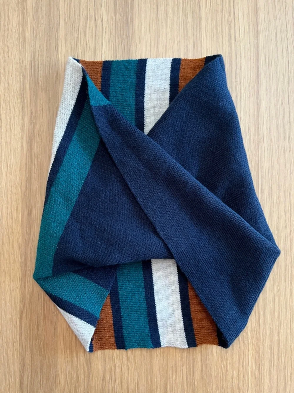 Amazon, Boy’s very warm and cozy lined winter hat and loop scarf, size 1-3 years